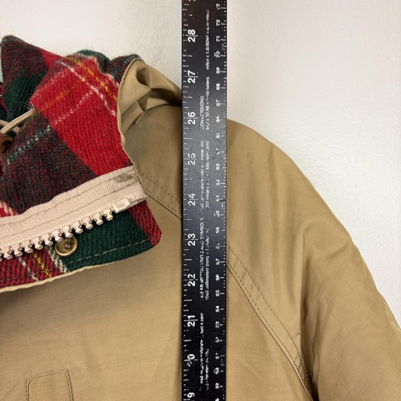 Vintage Woolrich Woman Jacket Womens Medium Tan Plaid Lined Hooded Parka 90s - Picture 7 of 9
